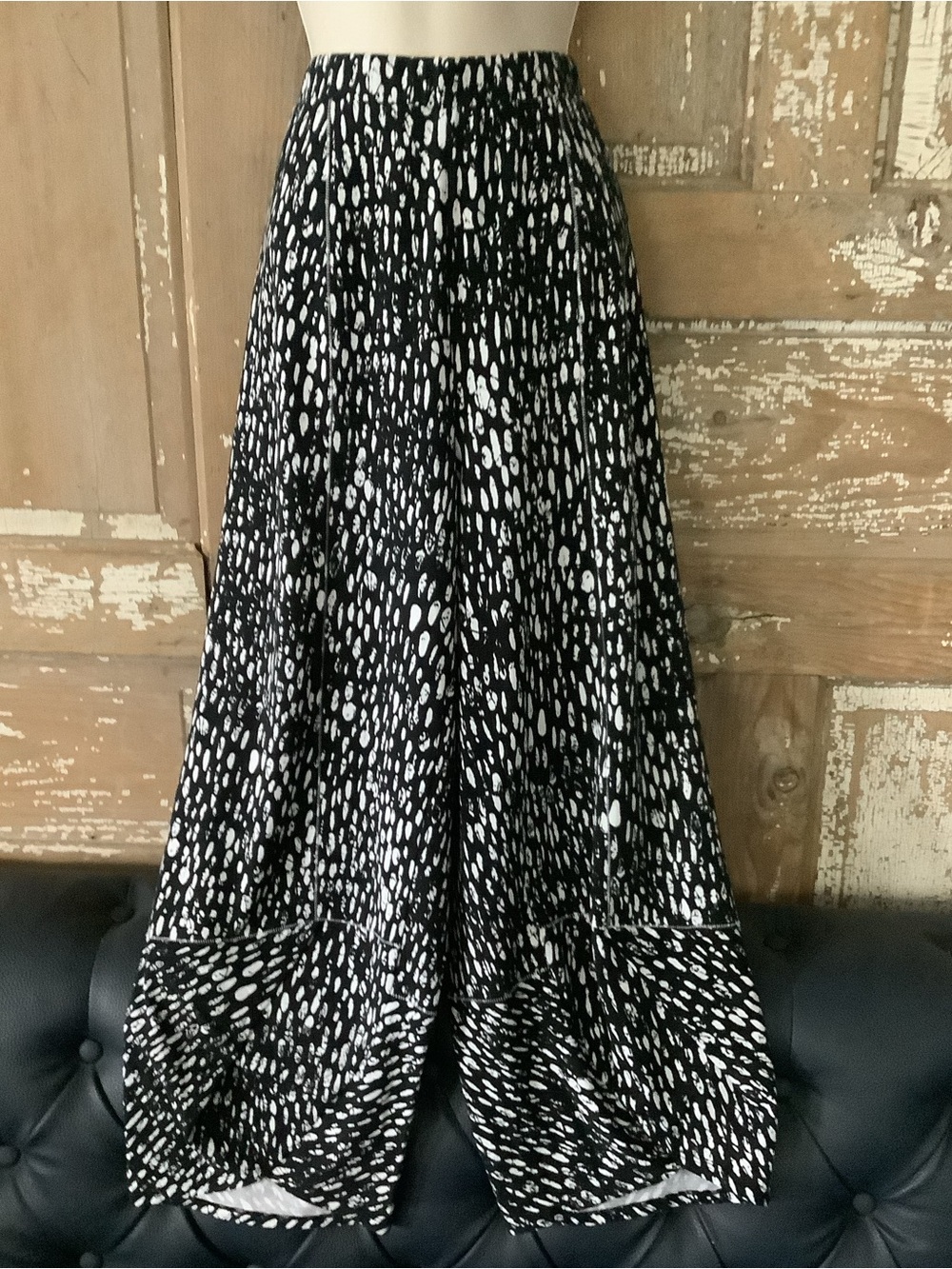 LIV by Habitat Pants Wide Ballon Leg Stretch Medium Black White